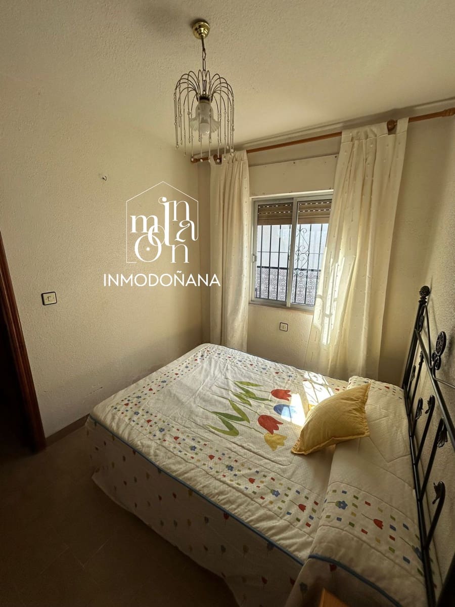 2 bedroom Semi-detached Villa for sale in Matalascanas - € 220,000 (Ref: 9622792)