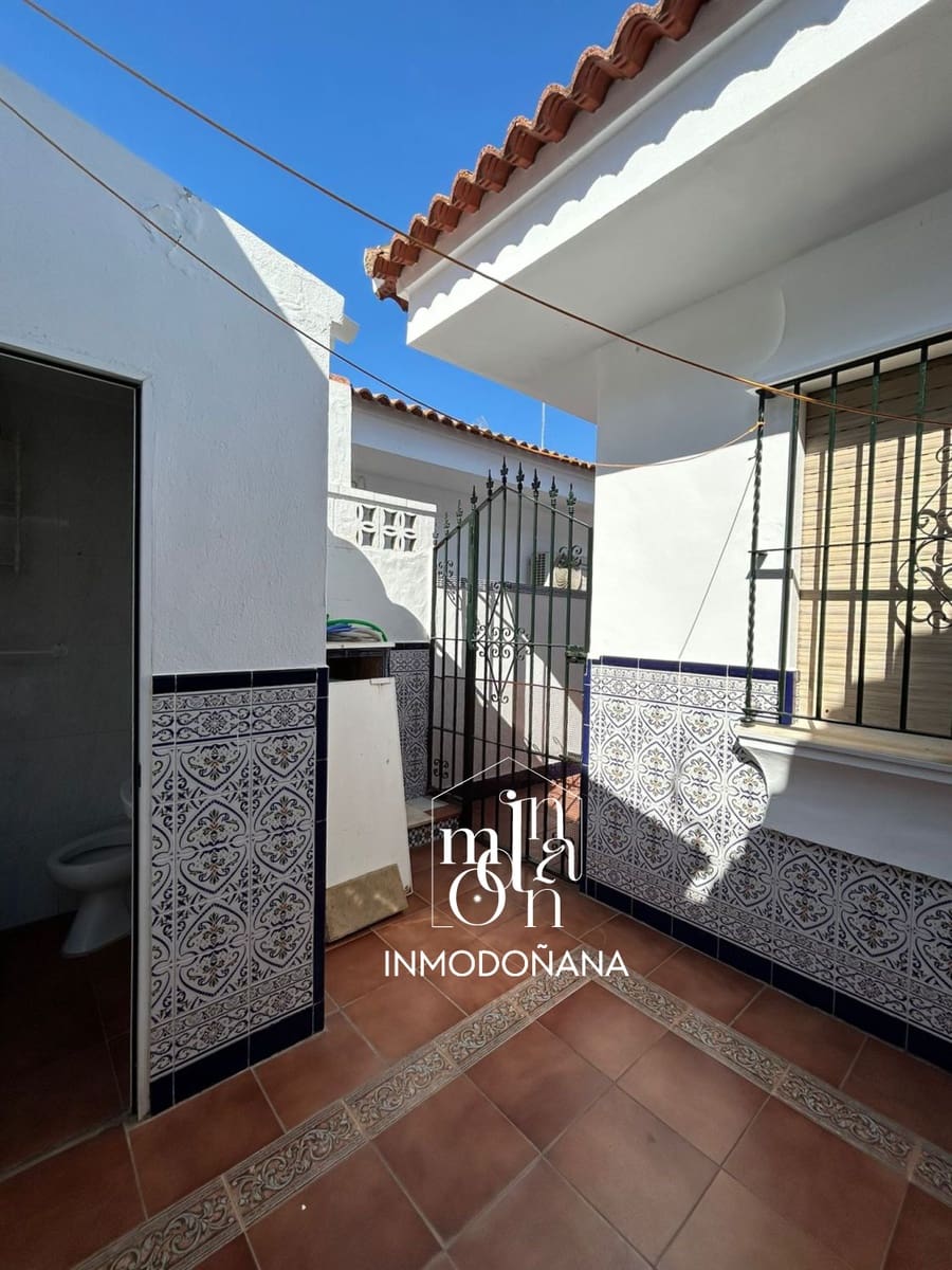 2 bedroom Semi-detached Villa for sale in Matalascanas - € 220,000 (Ref: 9622792)