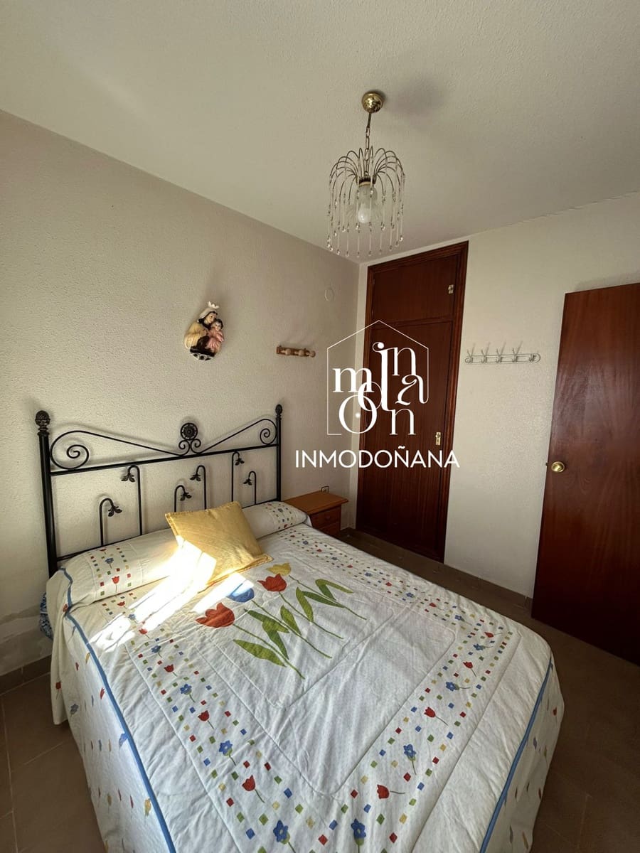 2 bedroom Semi-detached Villa for sale in Matalascanas - € 220,000 (Ref: 9622792)