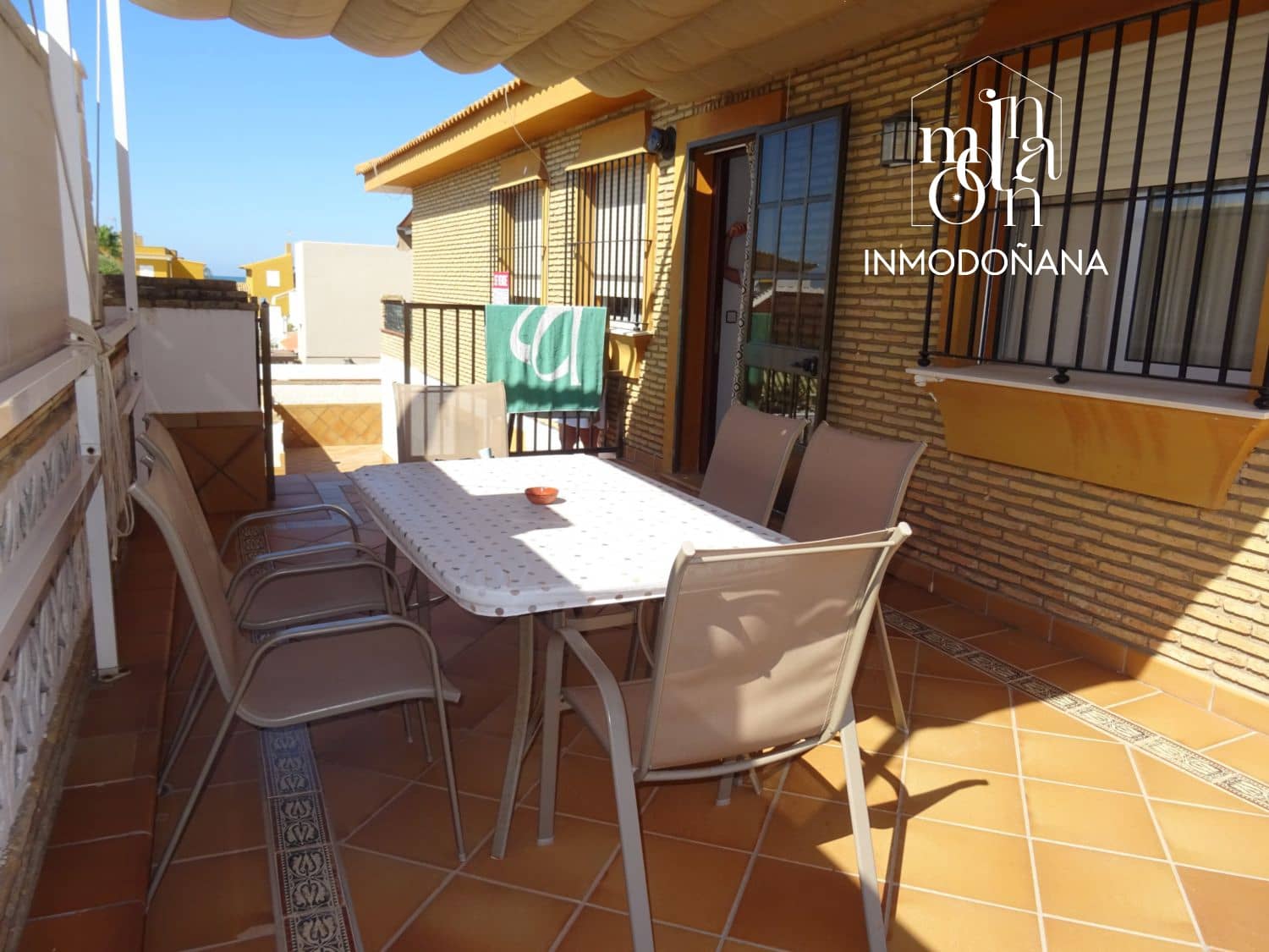 5 soveværelse Semi-Rækkehus til salg i Matalascanas - € 373.000 (Ref: 9622793)