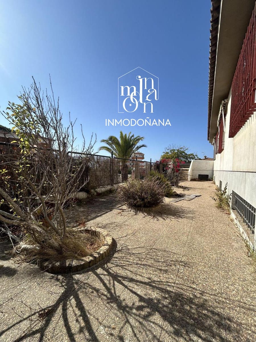 7 soveværelse Villa til salg i Matalascanas - € 525.000 (Ref: 9622798)