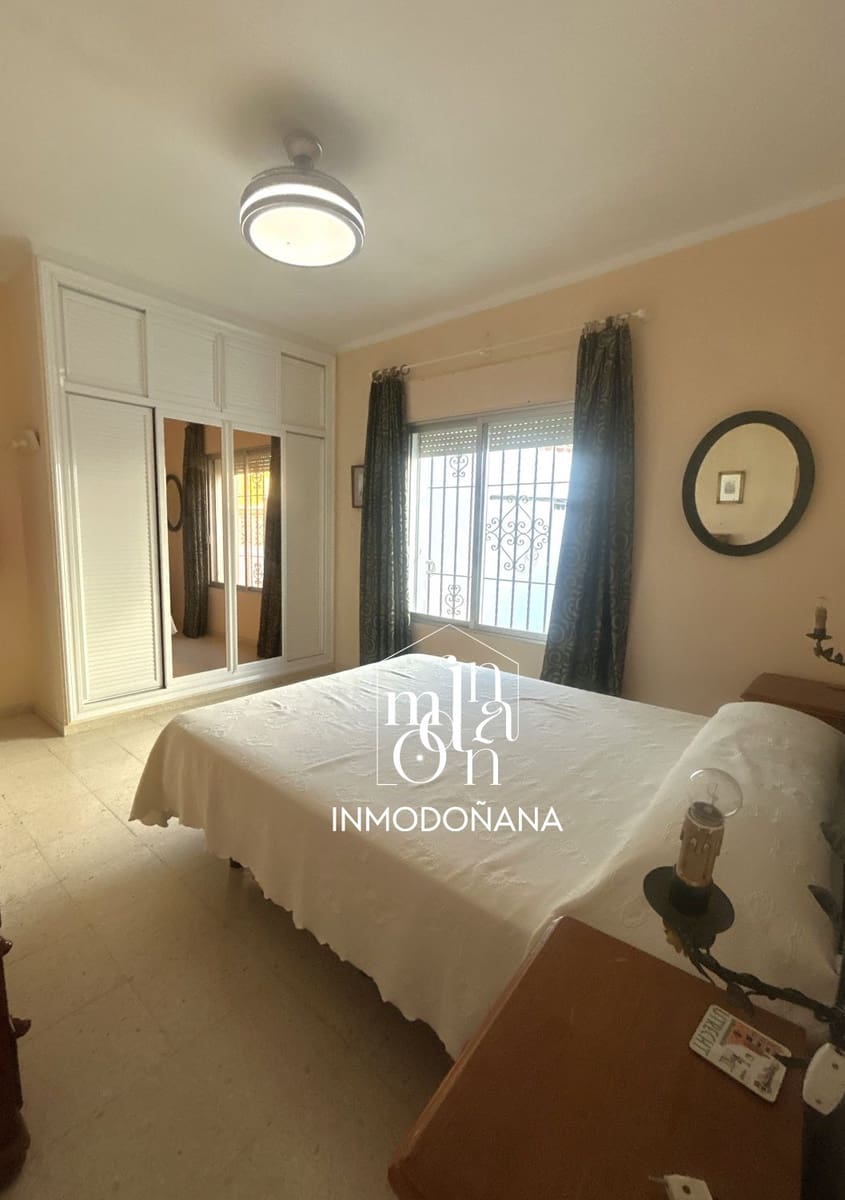 5 soveværelse Semi-Rækkehus til salg i Matalascanas - € 350.000 (Ref: 9622799)