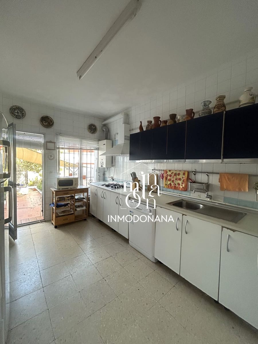 5 soveværelse Semi-Rækkehus til salg i Matalascanas - € 350.000 (Ref: 9622799)