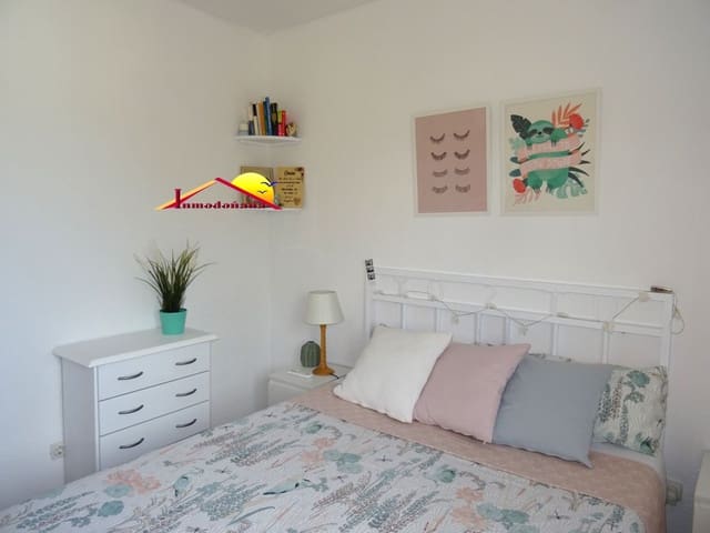 11 soveværelse Semi-Rækkehus til salg i Matalascañas, Almonte med garage - € 425.000 (Ref: 9622807)