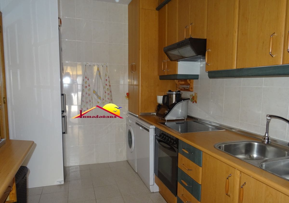 11 soveværelse Semi-Rækkehus til salg i Matalascanas med garage - € 425.000 (Ref: 9622807)