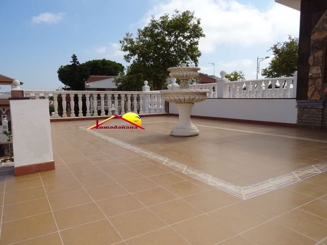 11 soveværelse Semi-Rækkehus til salg i Matalascañas, Almonte med garage - € 425.000 (Ref: 9622807)