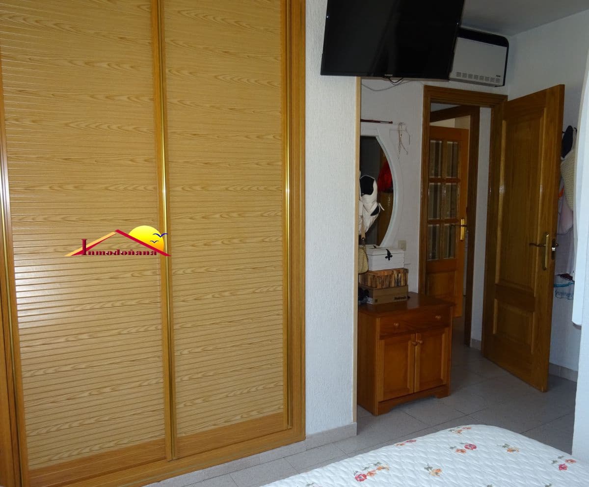 11 soveværelse Semi-Rækkehus til salg i Matalascanas med garage - € 425.000 (Ref: 9622807)