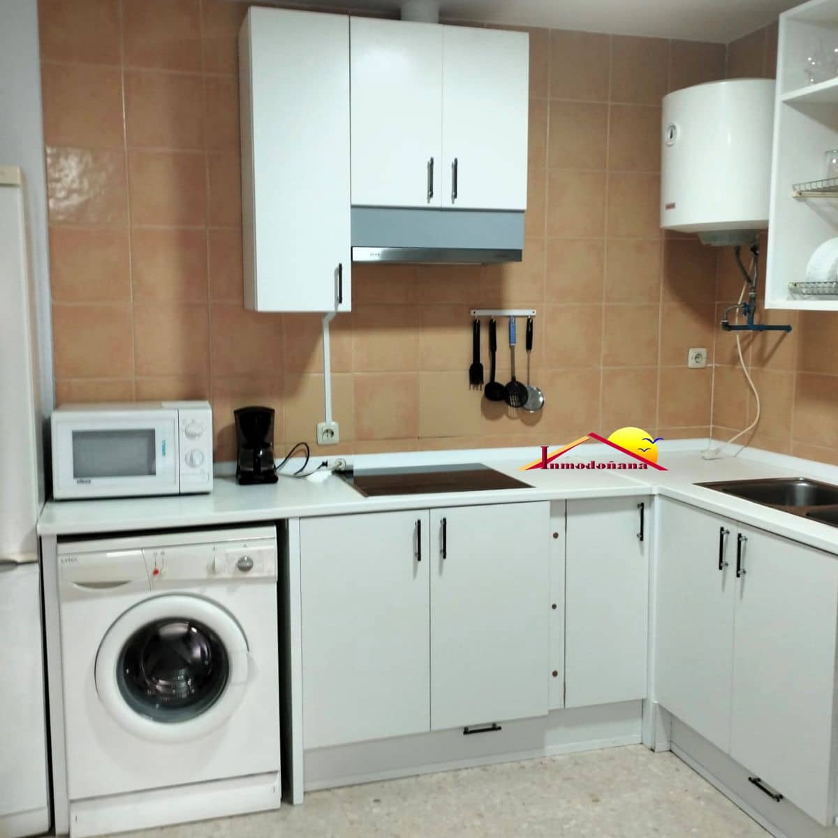 11 soveværelse Semi-Rækkehus til salg i Matalascanas med garage - € 425.000 (Ref: 9622807)