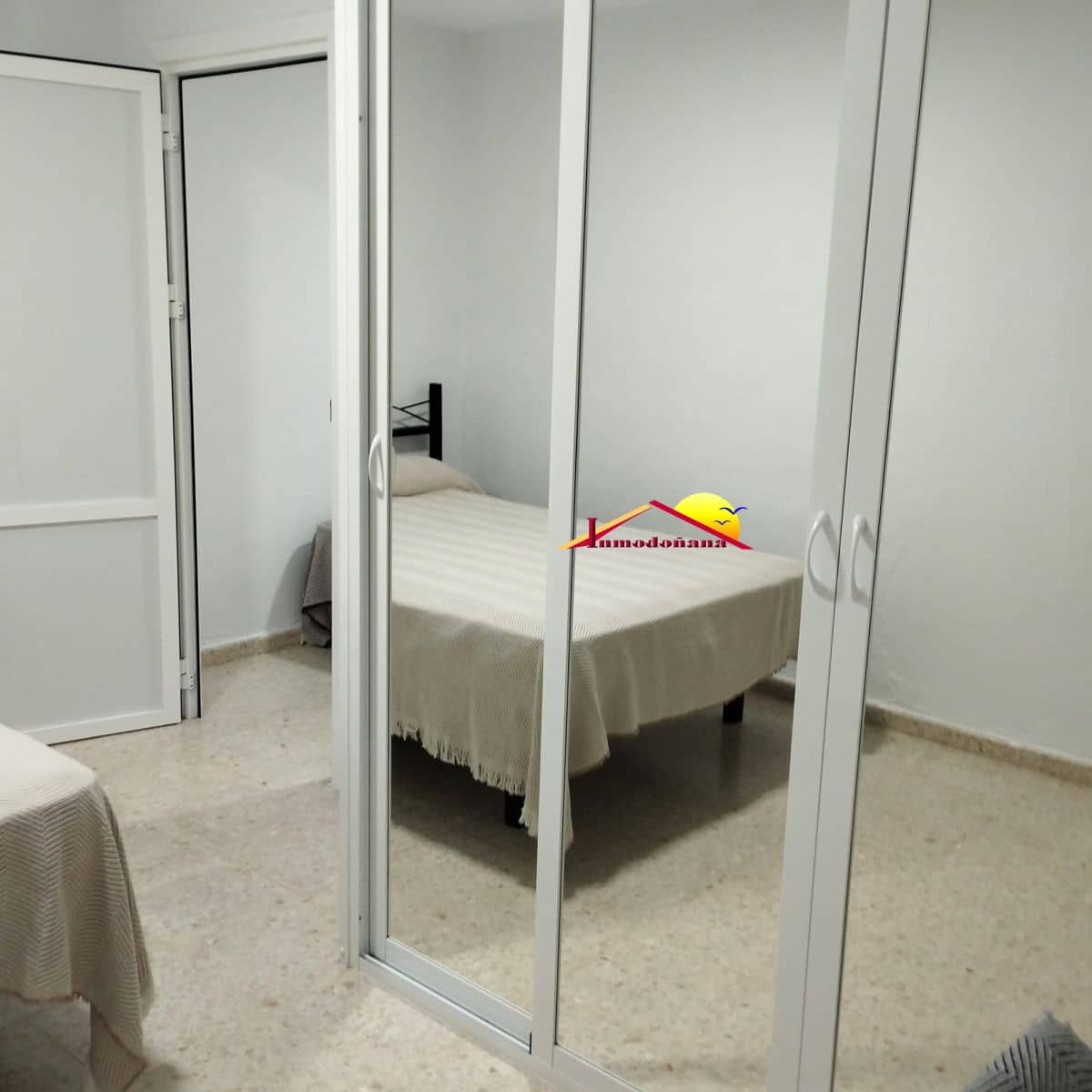 11 soveværelse Semi-Rækkehus til salg i Matalascanas med garage - € 425.000 (Ref: 9622807)