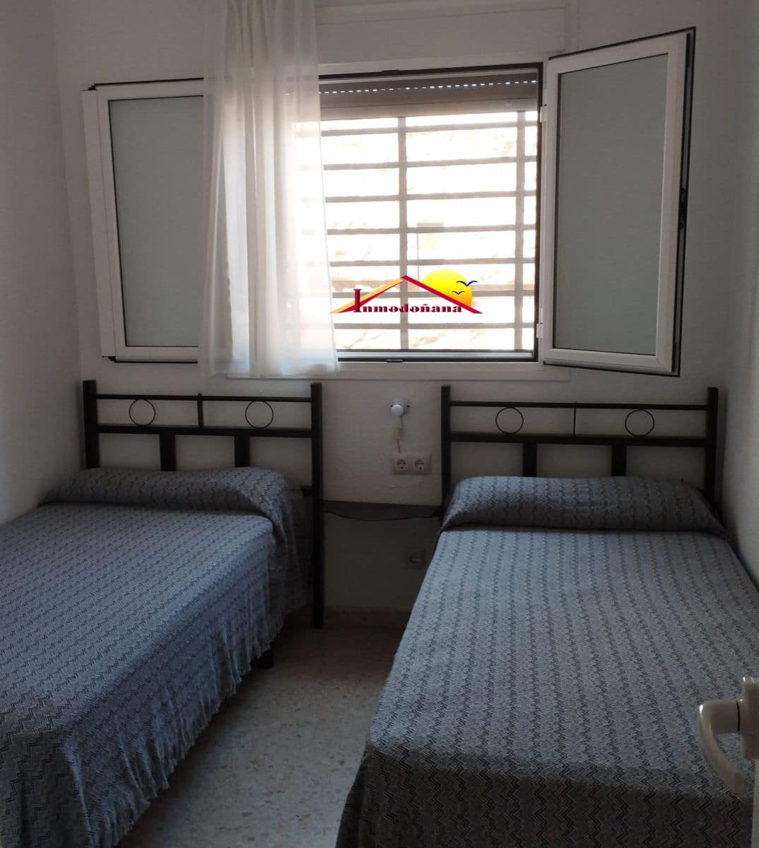 11 soveværelse Semi-Rækkehus til salg i Matalascanas med garage - € 425.000 (Ref: 9622807)