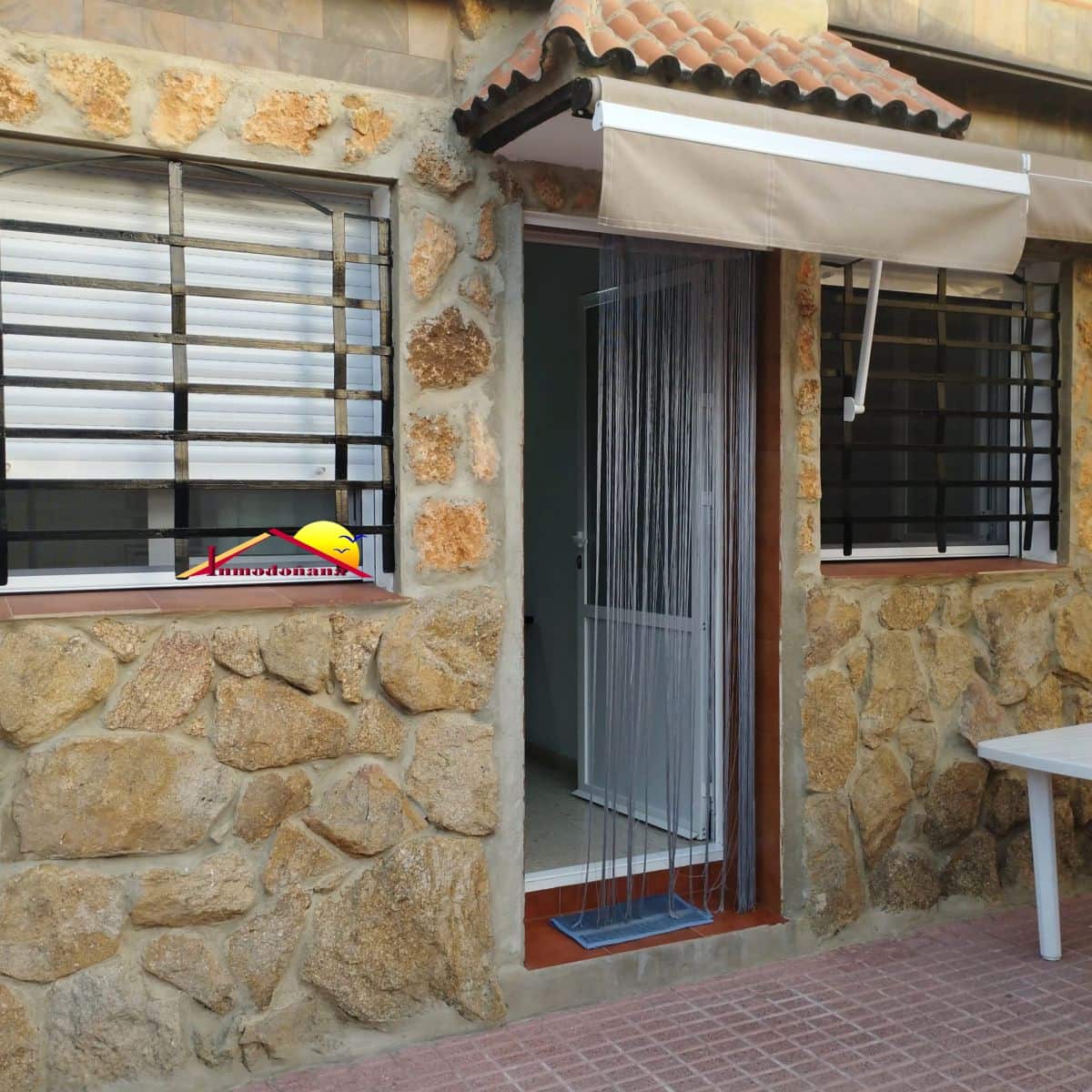 11 soveværelse Semi-Rækkehus til salg i Matalascanas med garage - € 425.000 (Ref: 9622807)