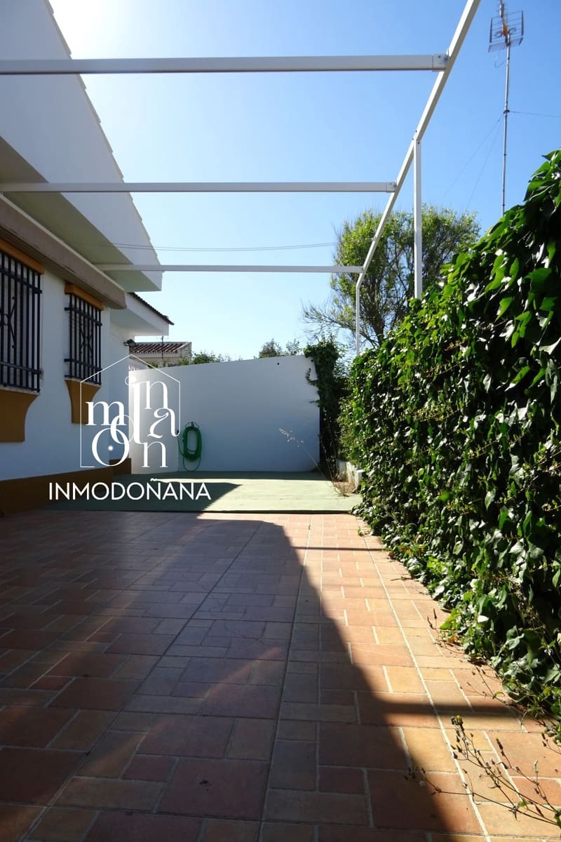 5 soveværelse Villa til salg i Matalascanas - € 384.000 (Ref: 9622820)