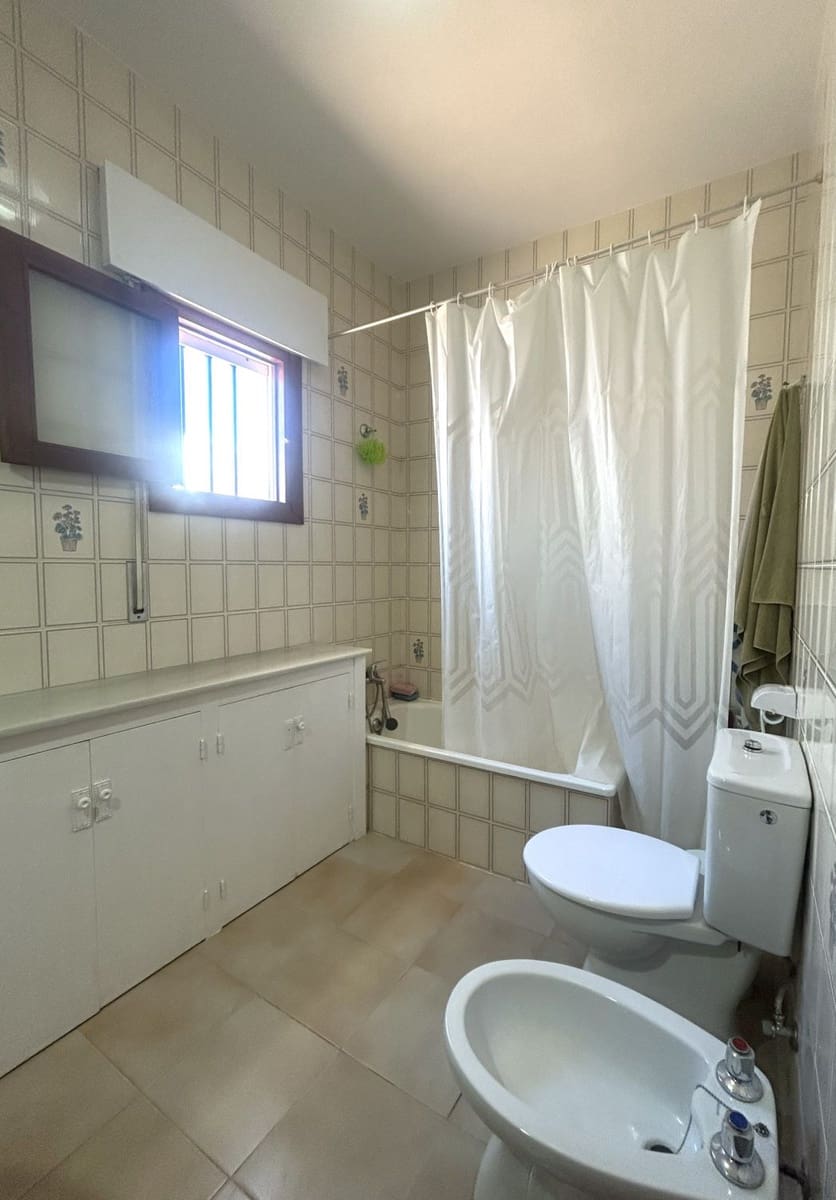 3 bedroom Villa for sale in Matalascanas - € 311,000 (Ref: 9622824)