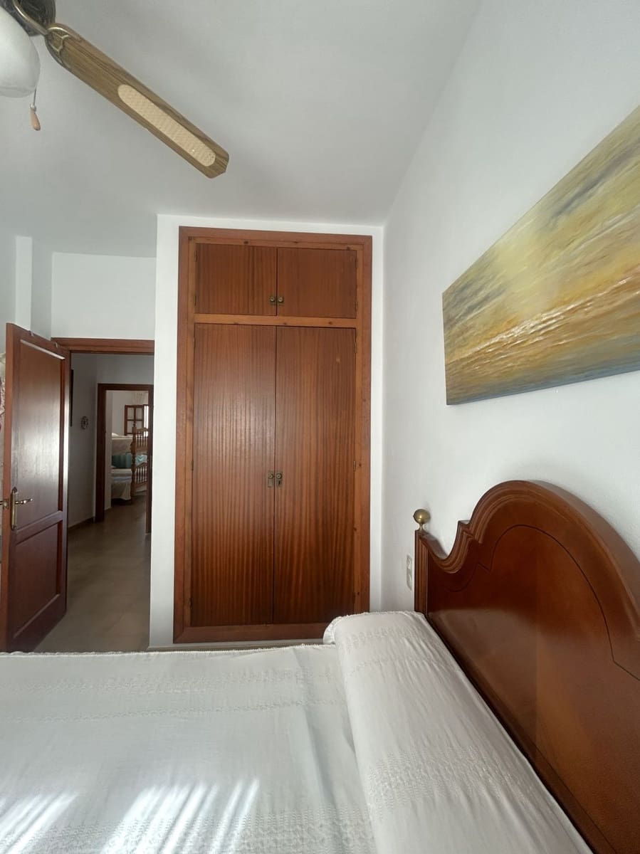 3 bedroom Villa for sale in Matalascanas - € 311,000 (Ref: 9622824)