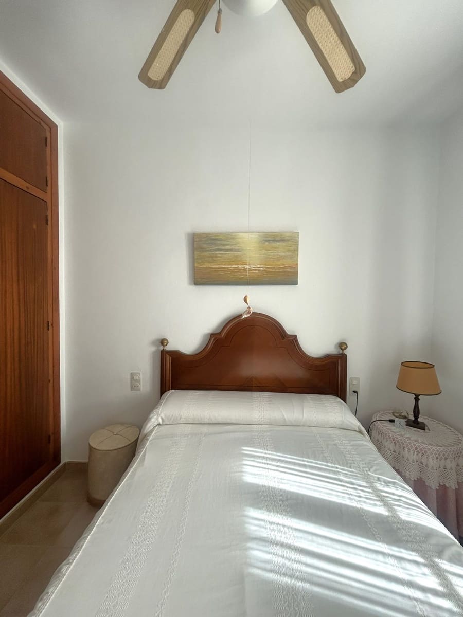 3 bedroom Villa for sale in Matalascanas - € 311,000 (Ref: 9622824)