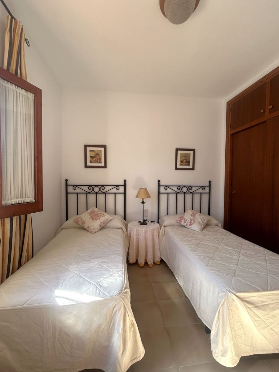 3 bedroom Villa for sale in Matalascanas - € 311,000 (Ref: 9622824)