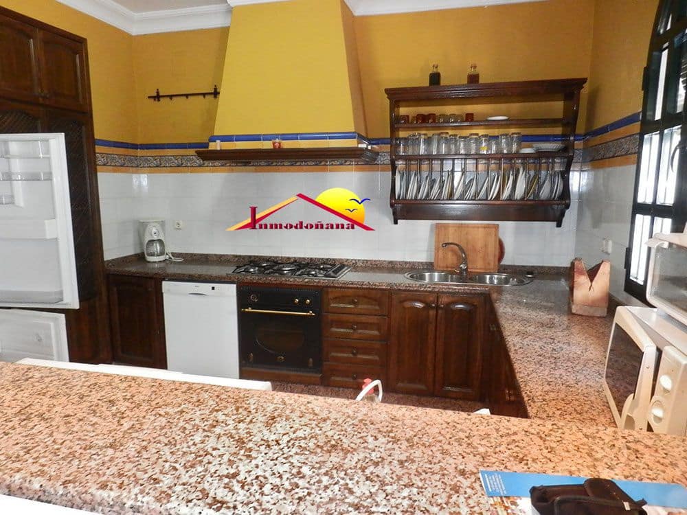 Casa de 12 habitaciones en El Rocío en venta - 900.000 € (Ref: 9622834)