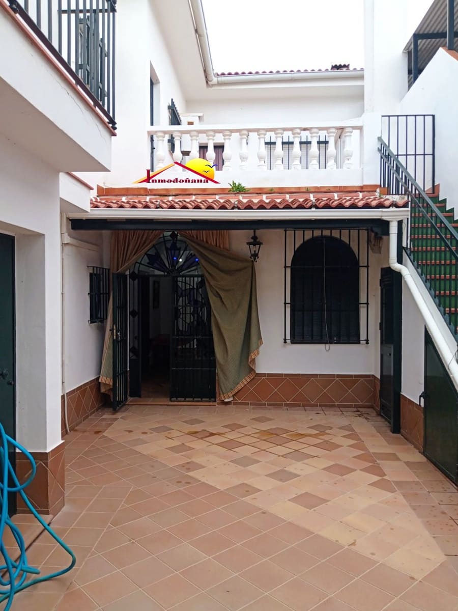 Casa de 12 habitaciones en El Rocío en venta - 900.000 € (Ref: 9622834)