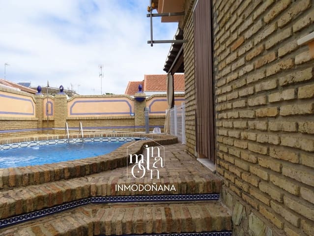 5 quarto Casa em Banda para venda em Matalascañas, Almonte - 550 000 € (Ref: 9622836)