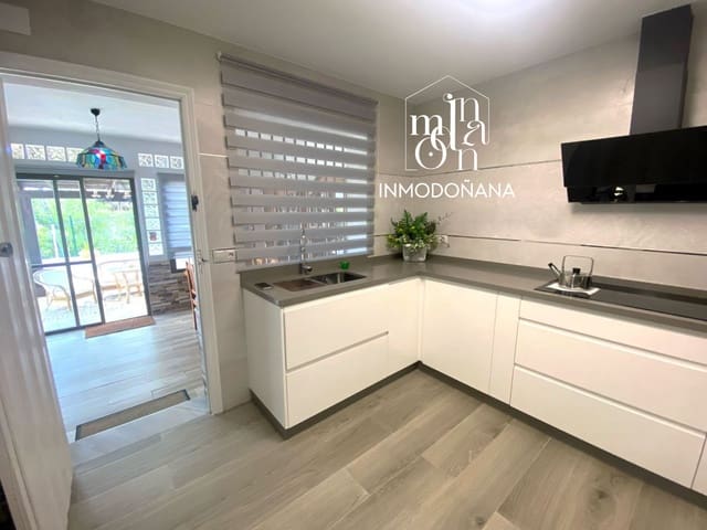 3 soveværelse Semi-Rækkehus til salg i Matalascañas, Almonte med garage - € 469.000 (Ref: 9622837)