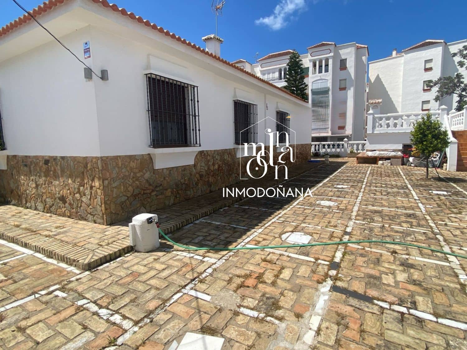 3 soveværelse Semi-Rækkehus til salg i Matalascanas med garage - € 469.000 (Ref: 9622837)