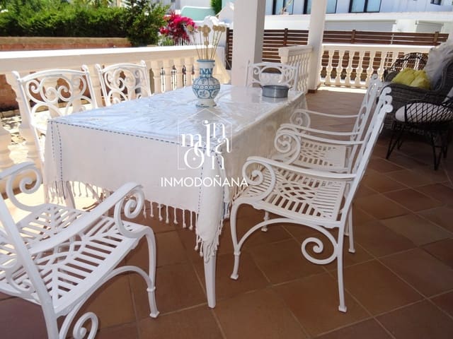 4 soveværelse Villa til salg i Matalascañas, Almonte - € 351.000 (Ref: 9622839)