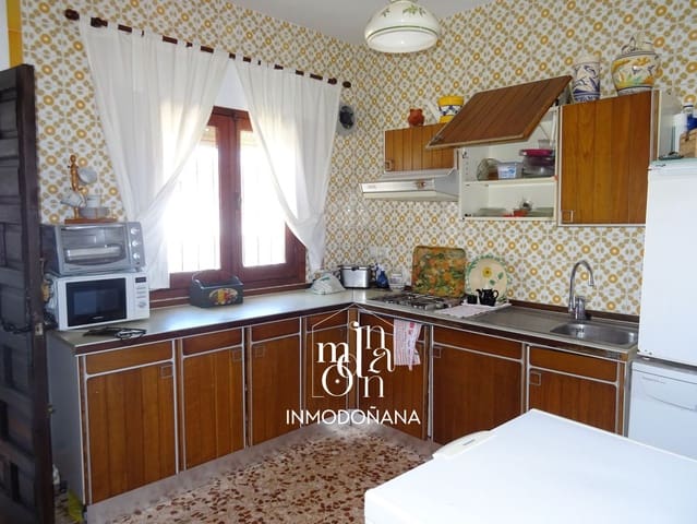 4 soveværelse Villa til salg i Matalascañas, Almonte - € 351.000 (Ref: 9622839)