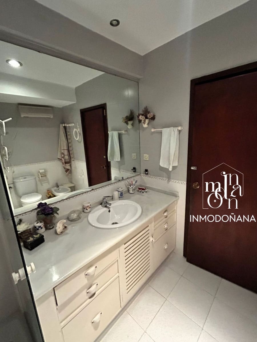 4 bedroom Flat for sale in Matalascanas - € 220,000 (Ref: 9622842)