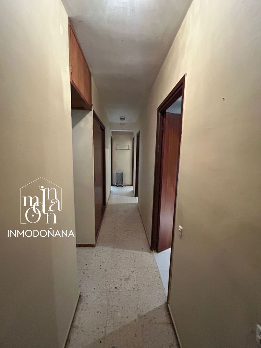 4 bedroom Flat for sale in Matalascanas - € 220,000 (Ref: 9622842)