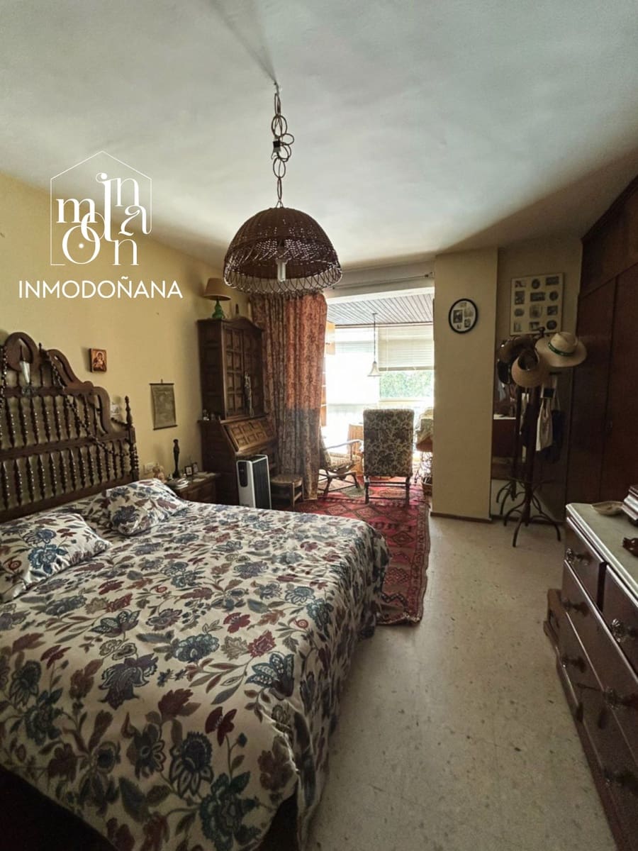 4 bedroom Flat for sale in Matalascanas - € 220,000 (Ref: 9622842)