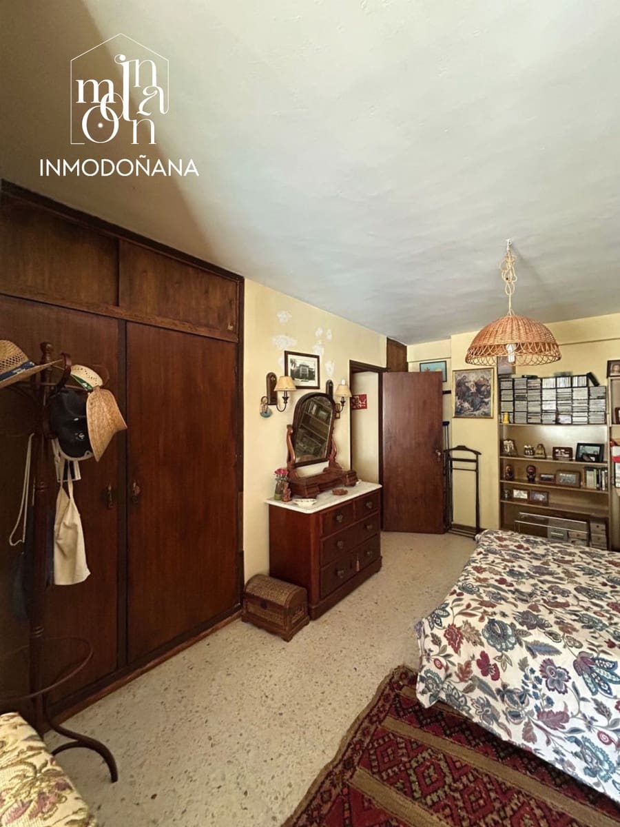 4 bedroom Flat for sale in Matalascanas - € 220,000 (Ref: 9622842)