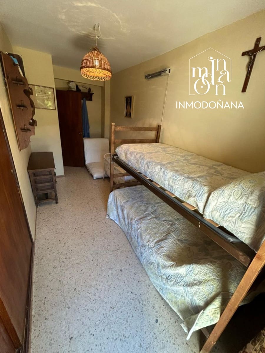 4 bedroom Flat for sale in Matalascanas - € 220,000 (Ref: 9622842)