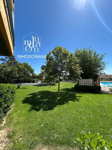 Piso de 4 habitaciones en Matalascañas, Almonte en venta - 220.000 € (Ref: 9622842)