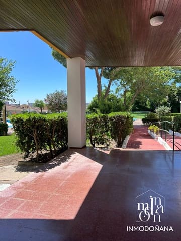 Piso de 4 habitaciones en Matalascañas, Almonte en venta - 220.000 € (Ref: 9622842)