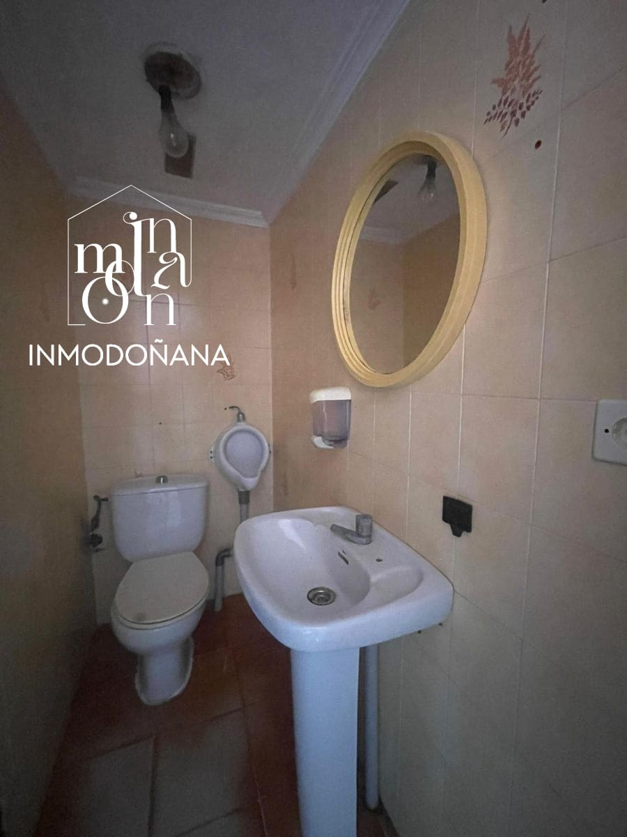 Commercial for rent in Matalascanas - € 750 (Ref: 9622863)