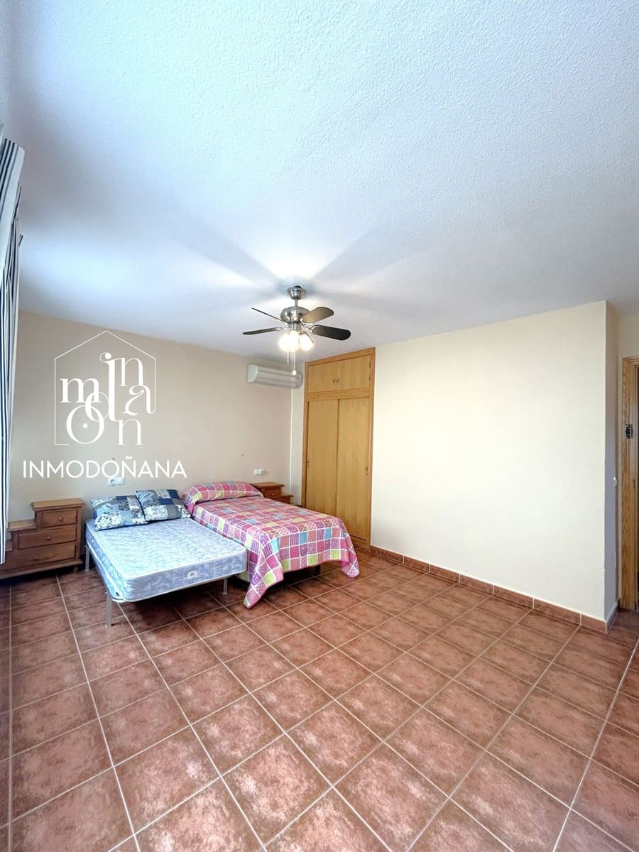 4 bedroom Flat for sale in Matalascanas - € 160,000 (Ref: 9704866)