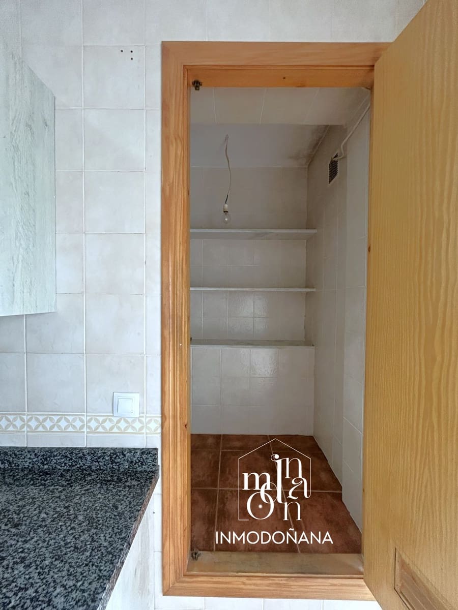 4 bedroom Flat for sale in Matalascanas - € 160,000 (Ref: 9704866)