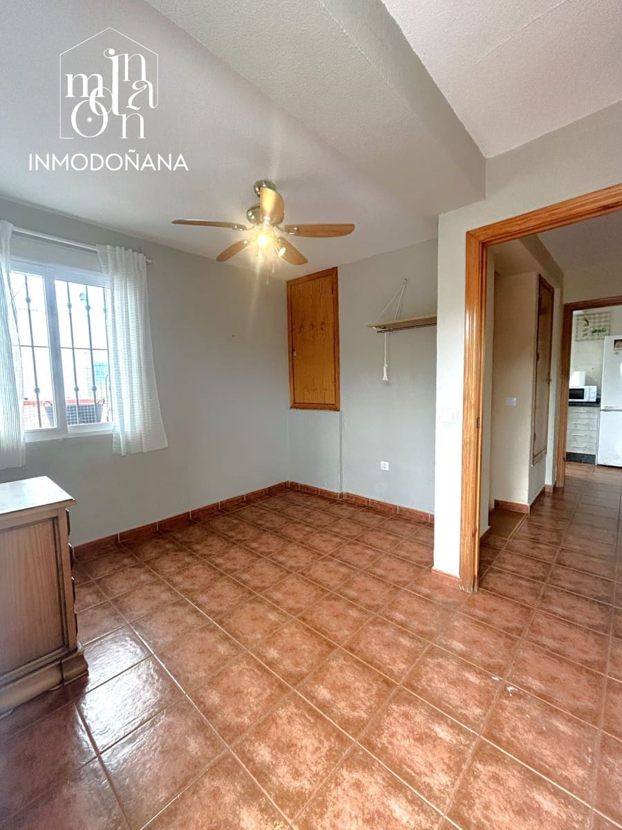 4 bedroom Flat for sale in Matalascanas - € 160,000 (Ref: 9704866)