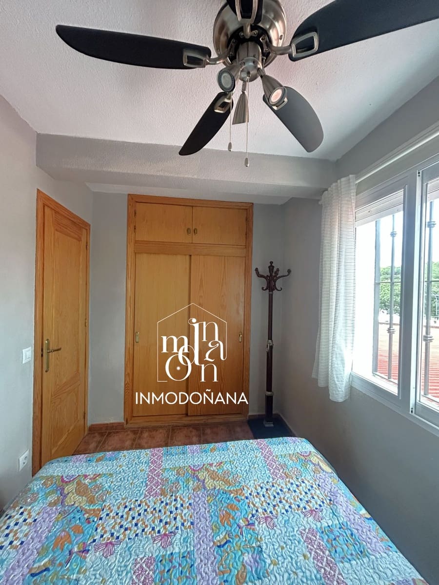 4 bedroom Flat for sale in Matalascanas - € 160,000 (Ref: 9704866)