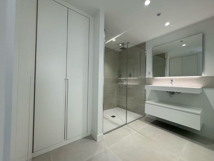 2 soveværelse Lejlighed til salg i Fuengirola med swimmingpool garage - € 695.000 (Ref: 9877056)