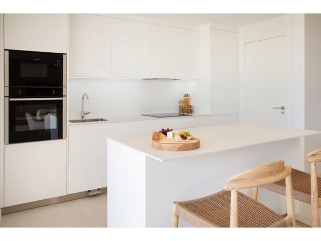 2 soveværelse Lejlighed til salg i El Higuerón, Fuengirola med swimmingpool garage - € 695.000 (Ref: 9877056)
