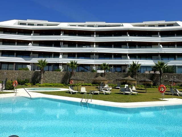2 soveværelse Lejlighed til salg i El Higuerón, Fuengirola med swimmingpool garage - € 695.000 (Ref: 9877056)