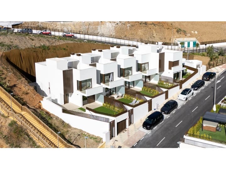 4 camera da letto Villetta a Schiera in vendita in Rincon de la Victoria con garage - 695.000 € (Rif: 9877137)