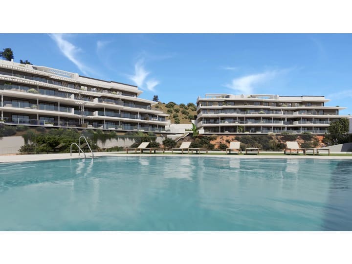 Piso de 2 habitaciones en Rincón de la Victoria en venta con piscina garaje - 445.000 € (Ref: 9879644)