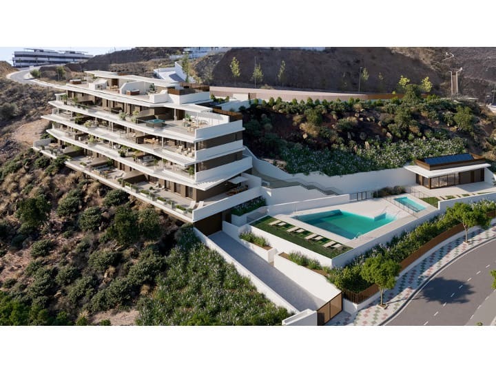 Piso de 2 habitaciones en Rincón de la Victoria en venta con piscina garaje - 445.000 € (Ref: 9879644)