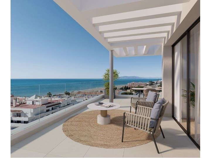2 bedroom Flat for sale in Rincon de la Victoria with pool garage - € 364,000 (Ref: 9880283)