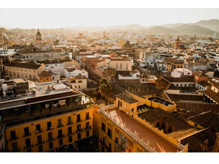 2 slaapkamer Flat te koop in Malaga stad met zwembad garage - € 1.190.000 (Ref: 9889335)