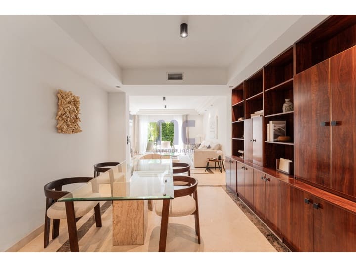 3 bedroom Flat for sale in Golden Mile with pool garage - € 990,000 (Ref: 9941247)