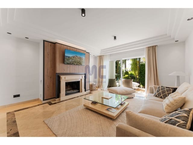 3 sypialnia Mieszkanie na sprzedaż w Sierra Blanca, Marbella z basenem garażem - 990 000 € (Ref: 9941247)