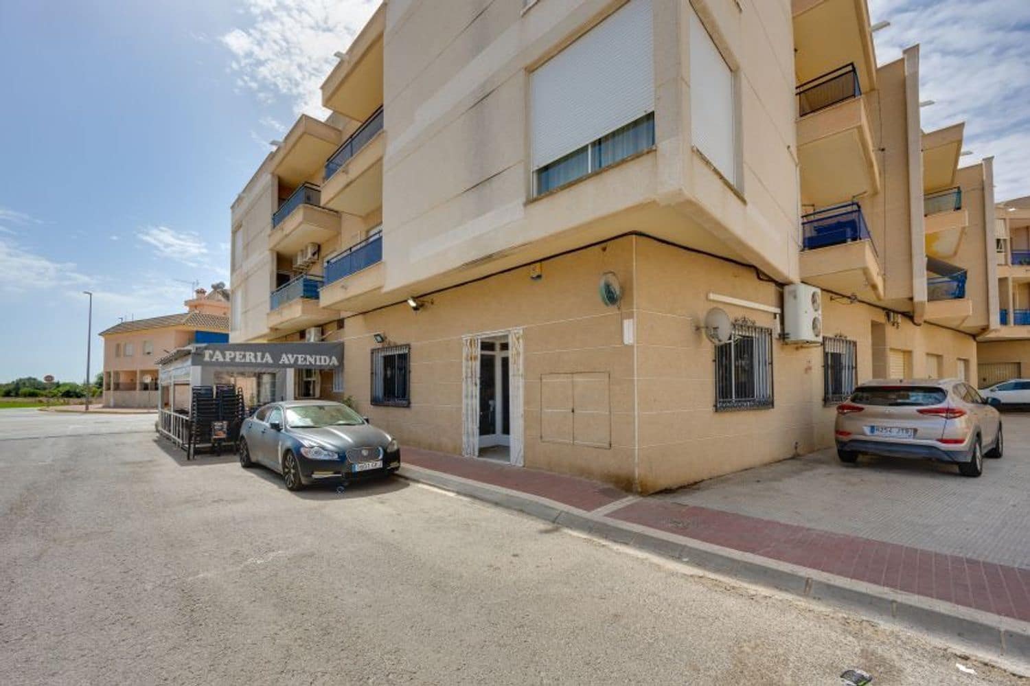 Commercial for sale in San Fulgencio - € 77,500 (Ref: 10020070)